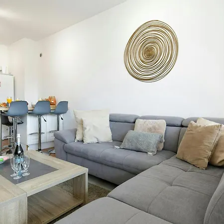 Dragon Yourhosthelper Appartement Cannes